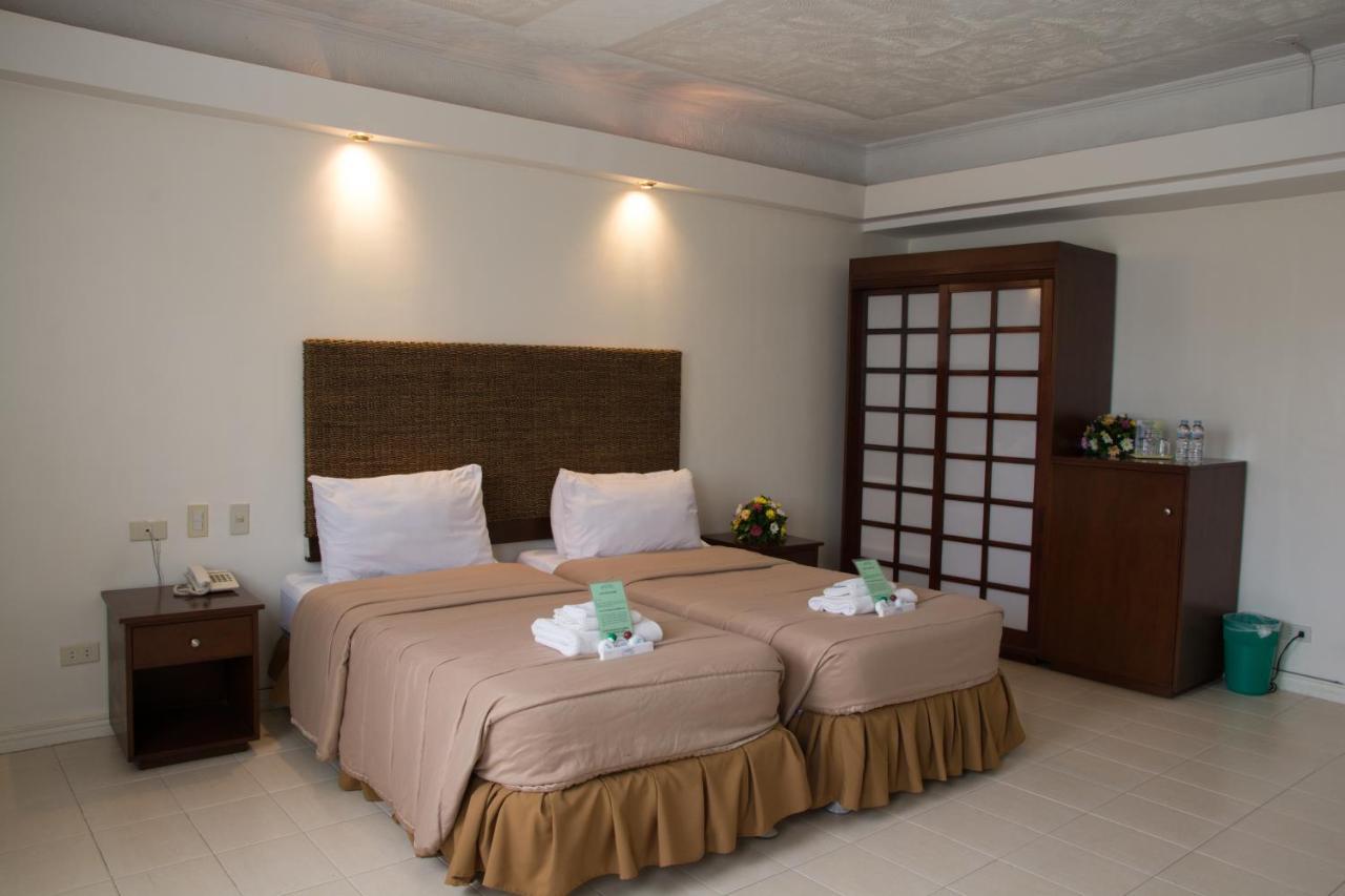 Wild Orchid Beach Resort Olongapo Buitenkant foto