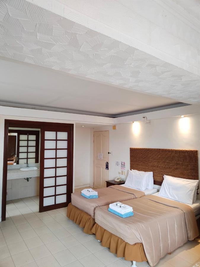 Wild Orchid Beach Resort Olongapo Buitenkant foto