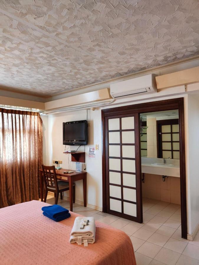 Wild Orchid Beach Resort Olongapo Buitenkant foto