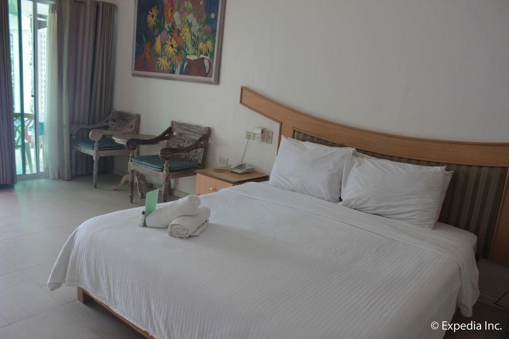 Wild Orchid Beach Resort Olongapo Buitenkant foto