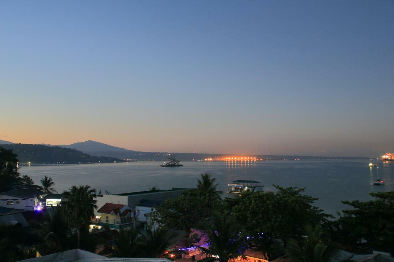 Wild Orchid Beach Resort Olongapo Buitenkant foto