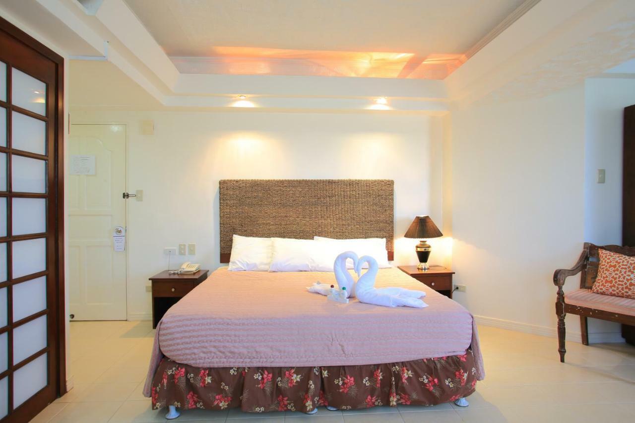 Wild Orchid Beach Resort Olongapo Buitenkant foto