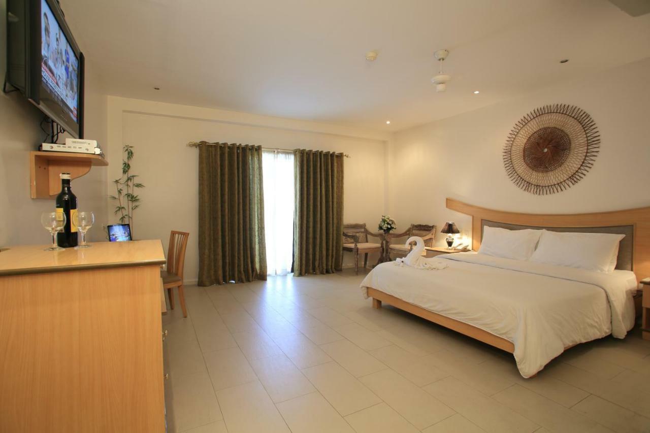 Wild Orchid Beach Resort Olongapo Buitenkant foto