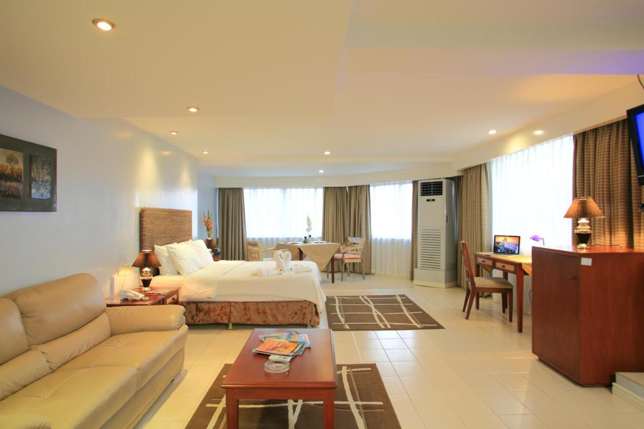 Wild Orchid Beach Resort Olongapo Buitenkant foto